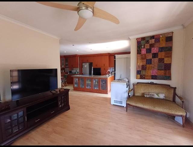3 BEDROOM TOWNHOUSE FOR SALE IN MORNINGSIDE